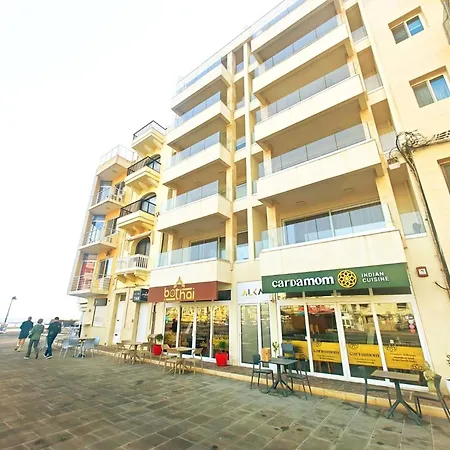 Grandblue Vista Premier Seafront