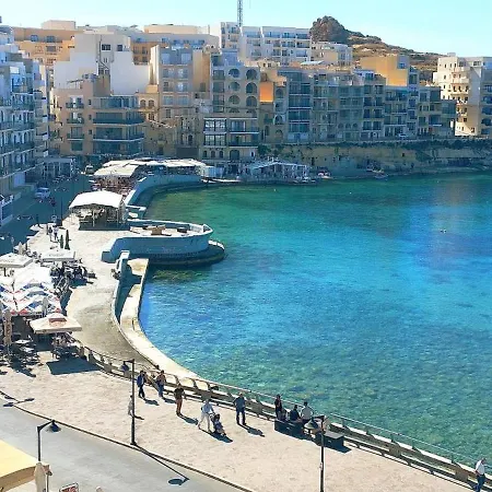 Grandblue Vista Premier Seafront *